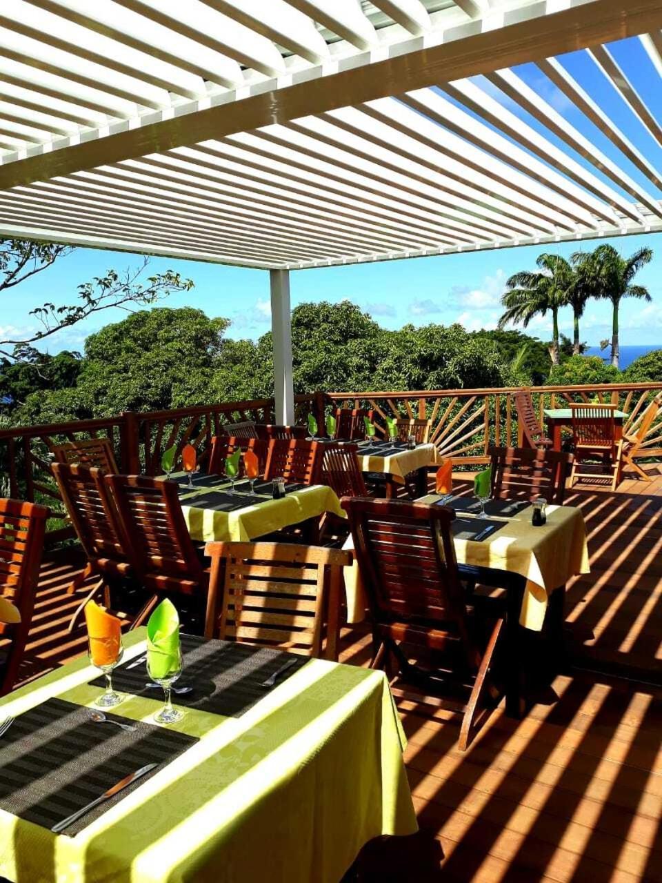 Bungalow Du Jardin Botanique De Deshaies Bagian luar foto